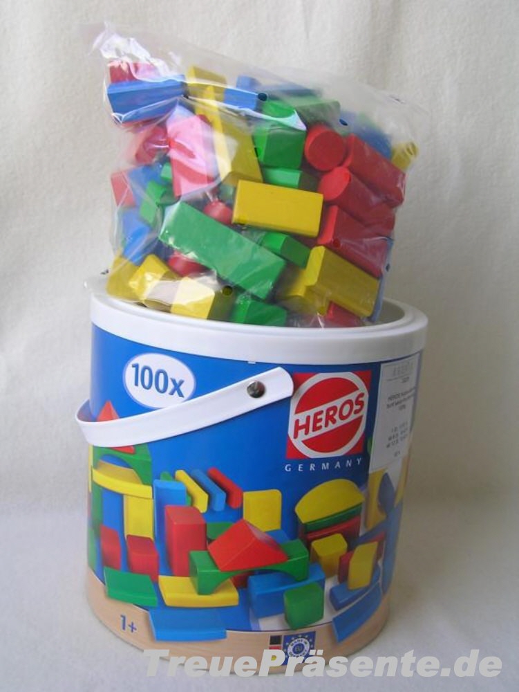 Heros Holzbausteine in Eimer